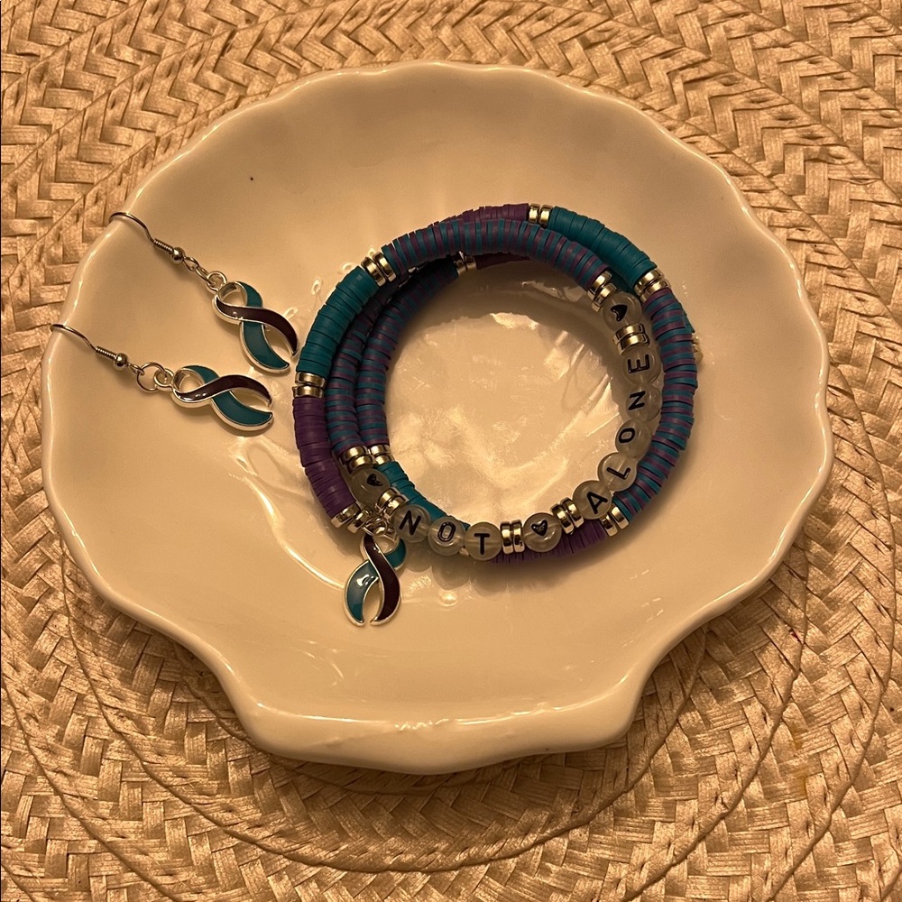 Luminous 'Not Alone' Bracelet with Earrings - Teal and Purple